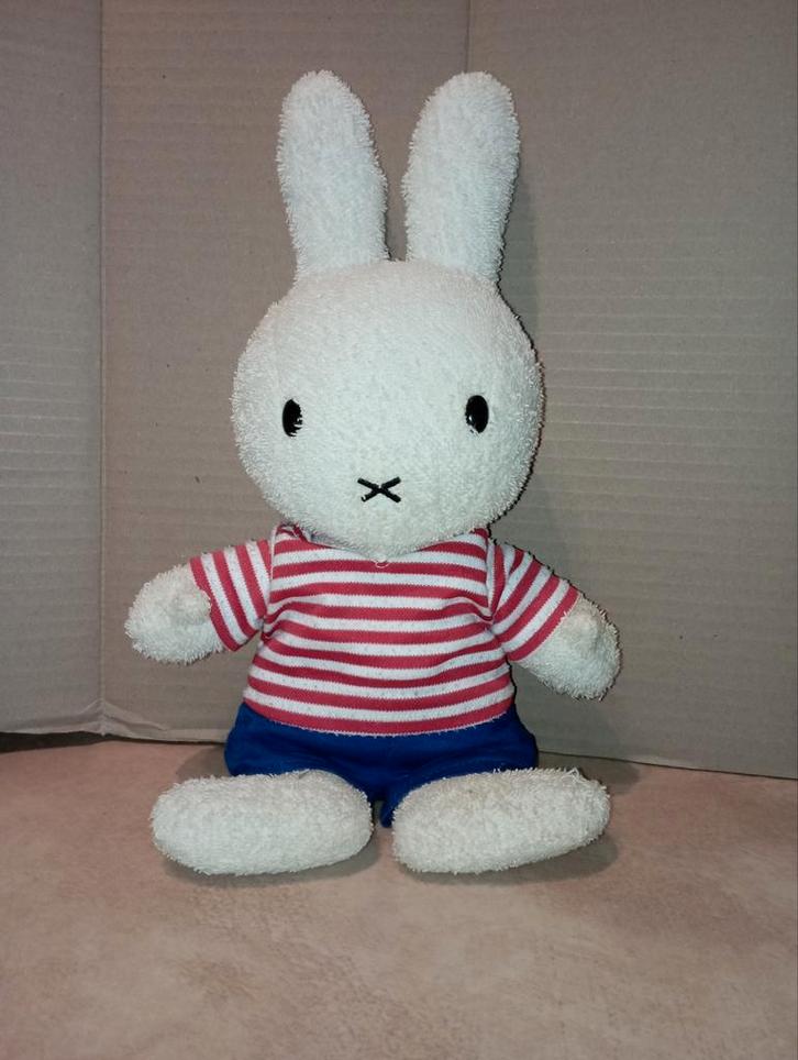 🎁🎅 Knuffel Nijntje (Miffy), Kinderen en Baby's, Speelgoed | Knuffels en Pluche, Zo goed als nieuw, Konijn, Ophalen of Verzenden