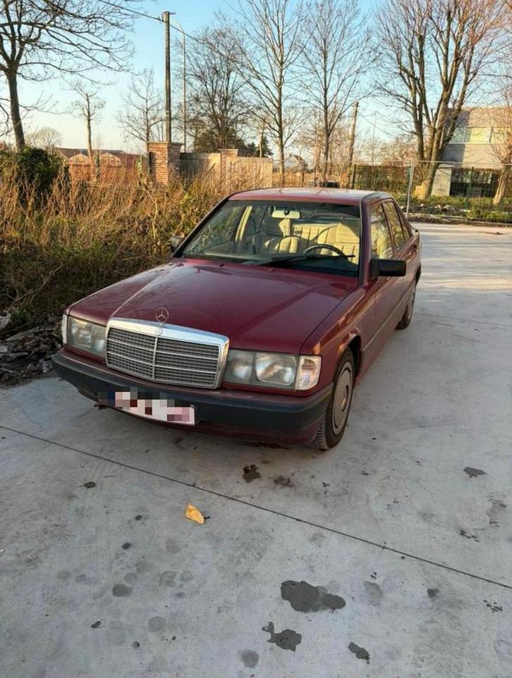 Mercedes 190E 1.8 (1992), Autos, Oldtimers & Ancêtres, Entreprise, Mercedes-Benz, Essence, Boîte manuelle, Enlèvement