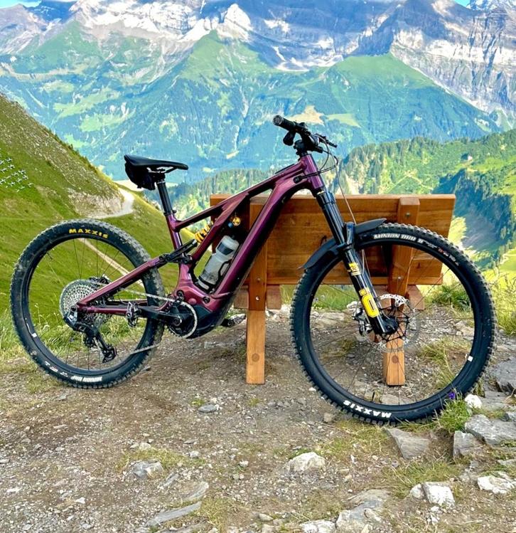 Turbo Levo Ltd Öhlins 2024, Fietsen en Brommers, Elektrische fietsen, Zo goed als nieuw, Ophalen of Verzenden