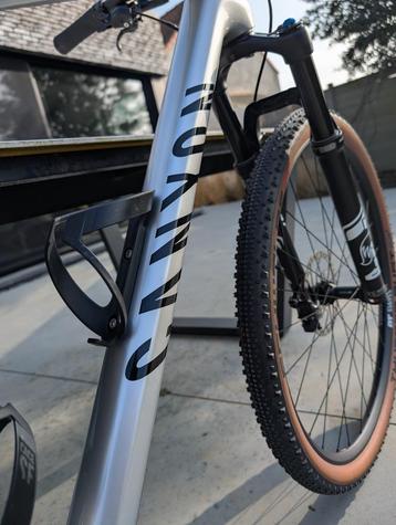 Canyon Exceed CF6 – Maat Medium beschikbaar voor biedingen