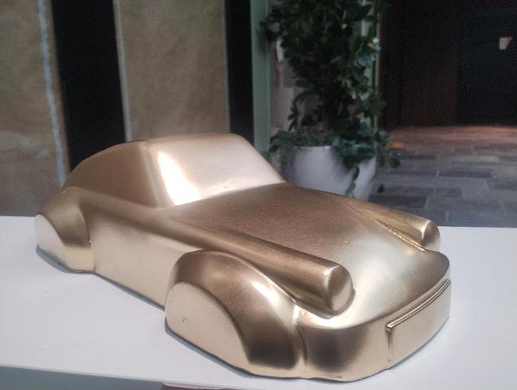Golden Dreamcar, Antiek en Kunst, Kunst | Designobjecten, Ophalen of Verzenden