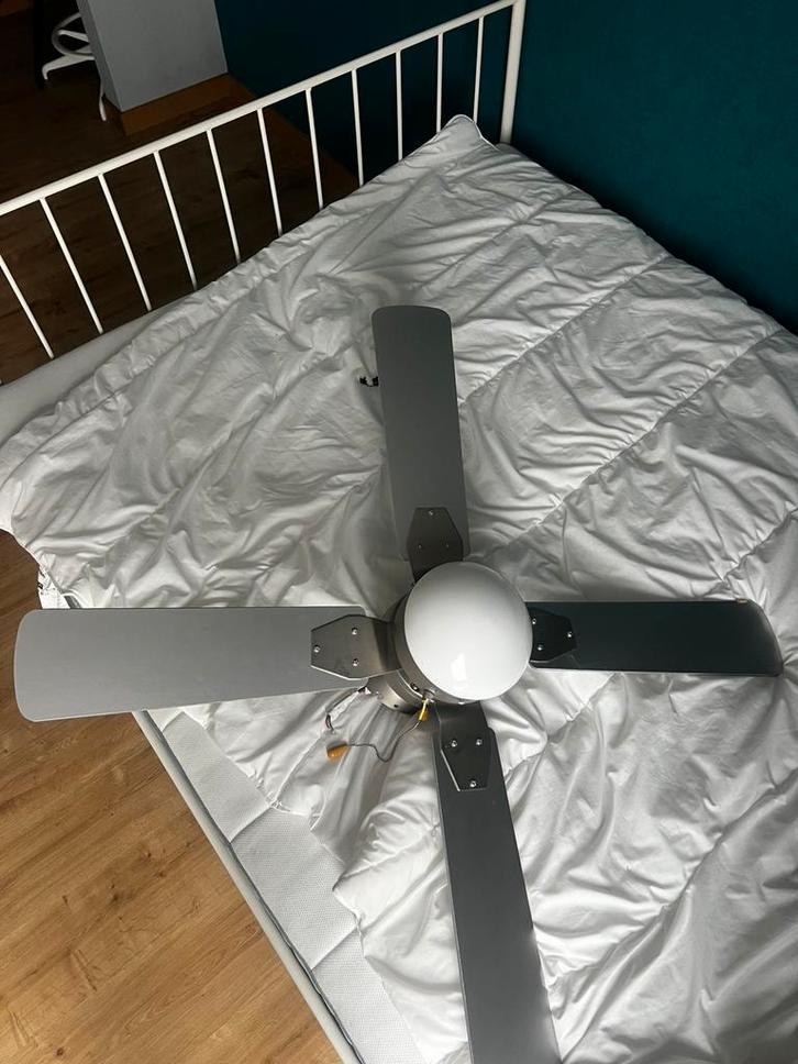 EGLO plafondventilator Gelsina met lamp, Elektronische apparatuur, Ventilatoren, Zo goed als nieuw, Plafondventilator, Ophalen