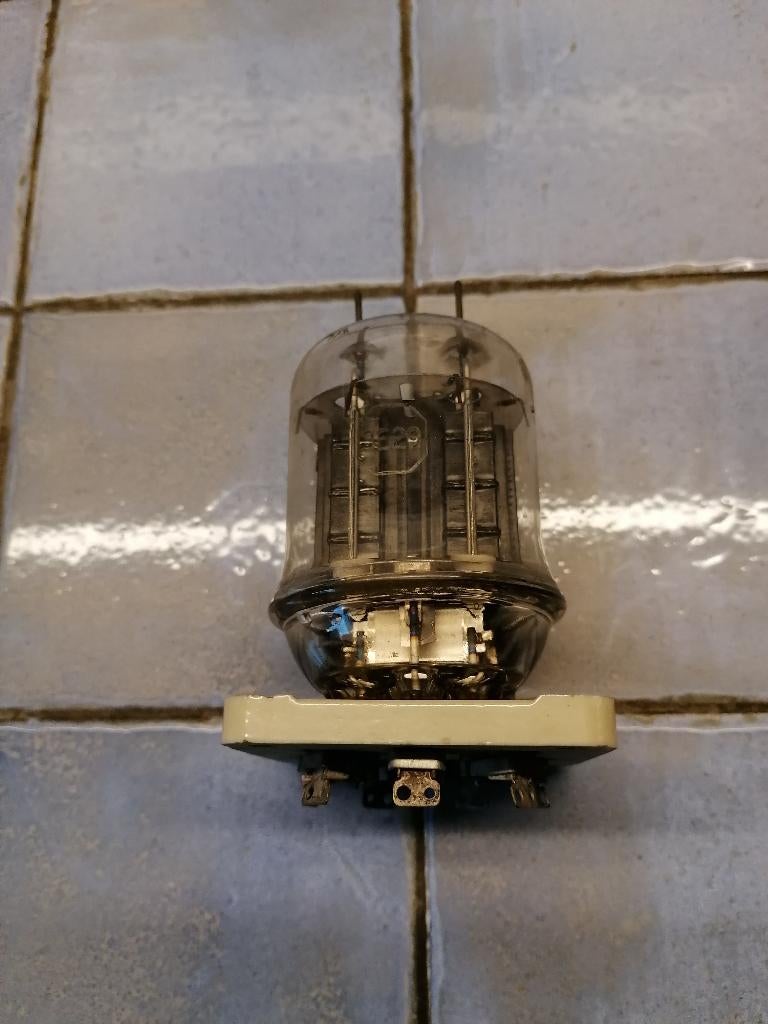 Lumières émettrices 829-B, Télécoms, Émetteurs & Récepteurs, Utilisé, Émetteur, Enlèvement ou Envoi