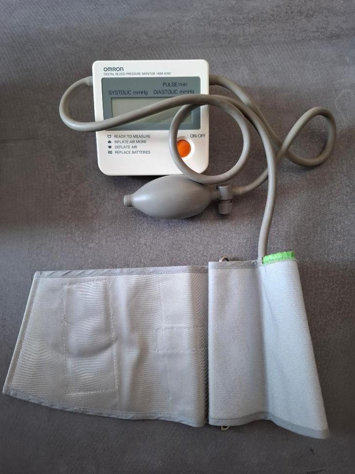 Bloeddrukmeter Omron, Diversen, Verpleegmiddelen, Gebruikt, Ophalen of Verzenden