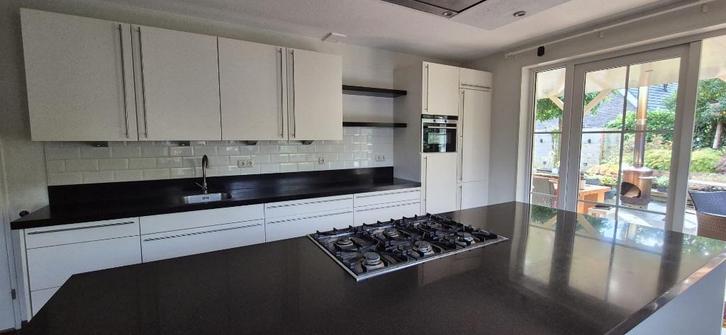 ZO GOED ALS NIEUWE KEUKEN ET KOOKEILAND+APPARATUUR, Huis en Inrichting, Keuken | Complete keukens, Zo goed als nieuw, Dubbelwandige keuken