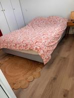 Bed van 140 x 200 cm , inclusief matras, Huis en Inrichting, Slaapkamer | Complete slaapkamers, Ophalen, Zo goed als nieuw