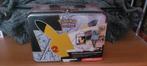 Pokemon celebrations collector chest sealed, Hobby en Vrije tijd, Verzamelkaartspellen | Pokémon, Ophalen of Verzenden, Zo goed als nieuw