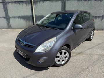 Hyundai I20 1.2 Essence * 5 PORTES * CLIM * beschikbaar voor biedingen