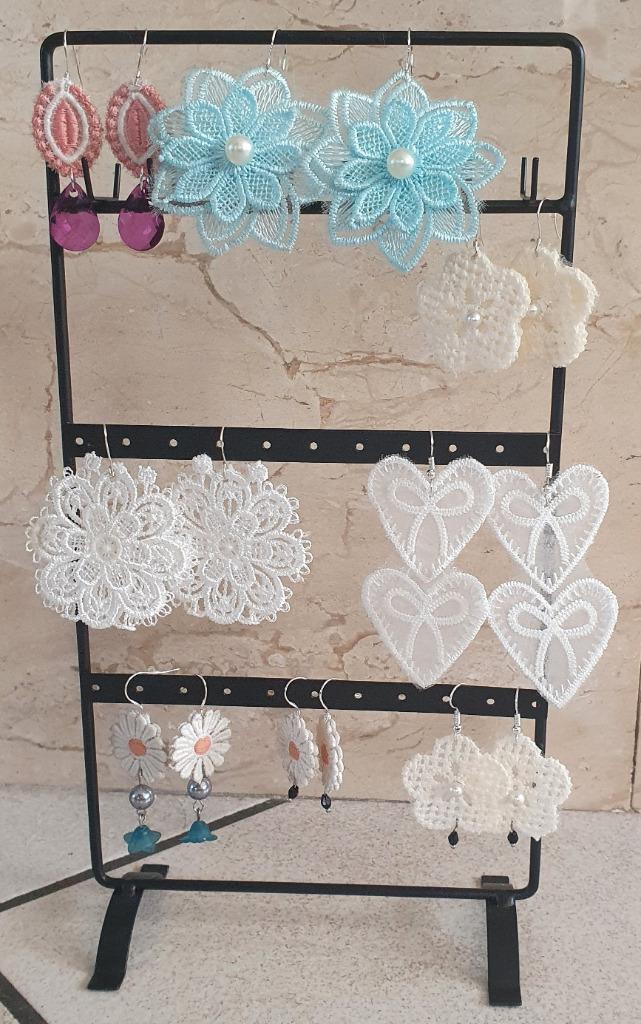 Verschillende kanten oorbellen, Handtassen en Accessoires, Oorbellen, Nieuw, Hangers, Ophalen of Verzenden