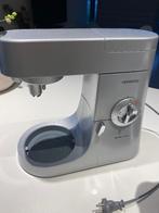 Kenwood keukenrobot met extra accesoires, Elektronische apparatuur, Ophalen, Zo goed als nieuw, Vaatwasserbestendig, 3 snelheden of meer