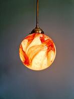 Art Deco hanglamp in geaderd opaline, jaren 1920-30, Antiek en Kunst, Ophalen of Verzenden