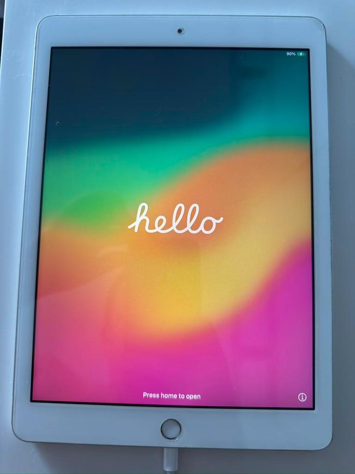 Ipad 6e generatie - 2018 -32gb, Computers en Software, Apple iPads, Zo goed als nieuw, Ophalen of Verzenden