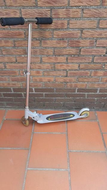 Step, Fietsen en Brommers, Ophalen, Zo goed als nieuw
