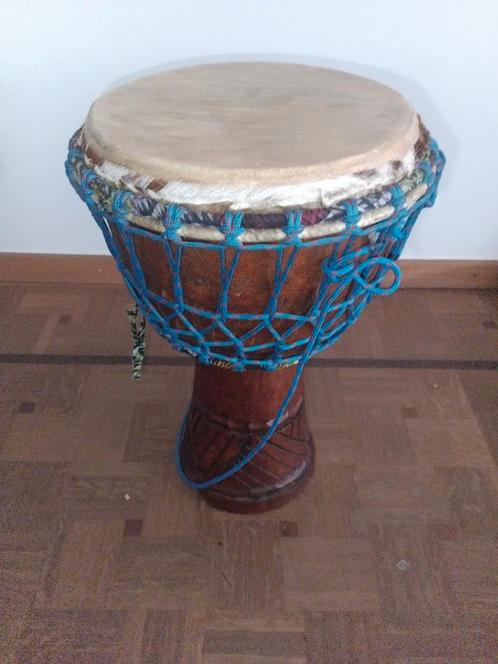 Djembe west afrikaanse, Muziek en Instrumenten, Percussie, Zo goed als nieuw, Trommel, Ophalen