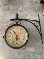 Stationsklok (24/22/22 cm), Huis en Inrichting, Woonaccessoires | Klokken, Ophalen of Verzenden, Zo goed als nieuw