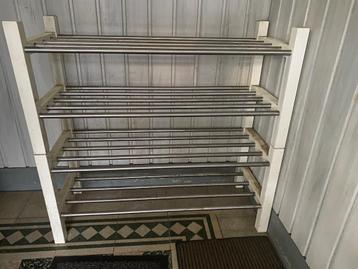2 schoenenrekjes ikea beschikbaar voor biedingen