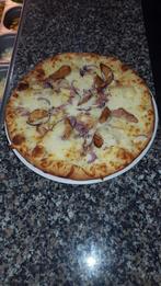 Pizzeria sandwicherie cherche pizzaiolo .