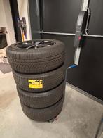 Zwarte velgen met winterbanden, Auto-onderdelen, Ophalen, 18 inch, Gebruikt, Velg(en)