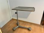 Table roulante "médicale", Moins de 55 cm, Enlèvement, Utilisé, Métal ou Aluminium