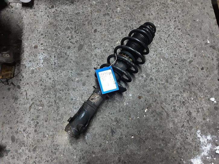 AMORTISSEUR OU ABSORBEUR DE CHOC AVANT GAUCHE Lupo (6X1), Autos : Pièces & Accessoires, Suspension & Châssis, Volkswagen, Utilisé