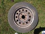 Roue 13 pouces d occasion( pneu à changer), Auto-onderdelen, Banden en Velgen, Ophalen, 13 inch, Banden en Velgen