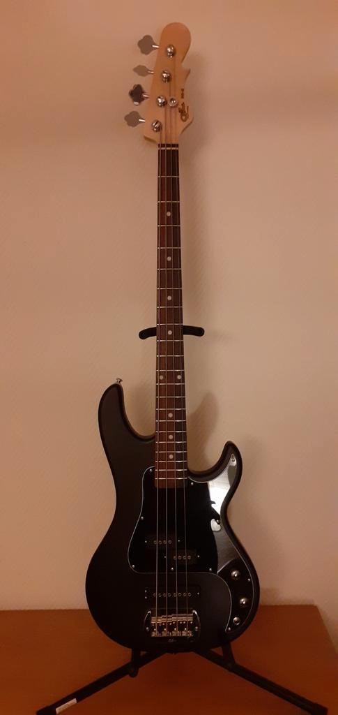 G&L Tribute SB-2 zwart, Muziek en Instrumenten, Snaarinstrumenten | Gitaren | Bas, Zo goed als nieuw, Elektrisch, Ophalen