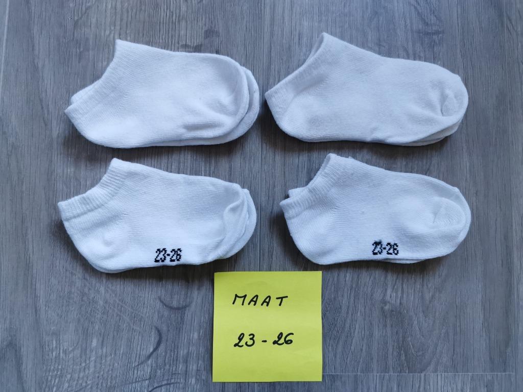 4 paar enkelsokken - maat 23/26, Garçon ou Fille, Enlèvement ou Envoi, Comme neuf, Chaussettes