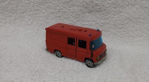 Siku Mercedes Benz L406 D, Hobby en Vrije tijd, Modelauto's | Overige schalen, Gebruikt, Bus of Vrachtwagen, Ophalen of Verzenden