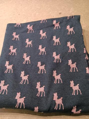 Sweaterstof beschikbaar voor biedingen