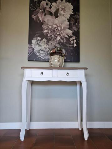 Side tafel beschikbaar voor biedingen