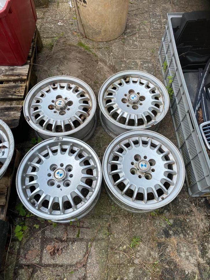 Bmw E30 325ix kroonkurken velgen kroonkurk 4x100 3-serie E21, Autos : Divers, Enjoliveurs, Utilisé, Enlèvement