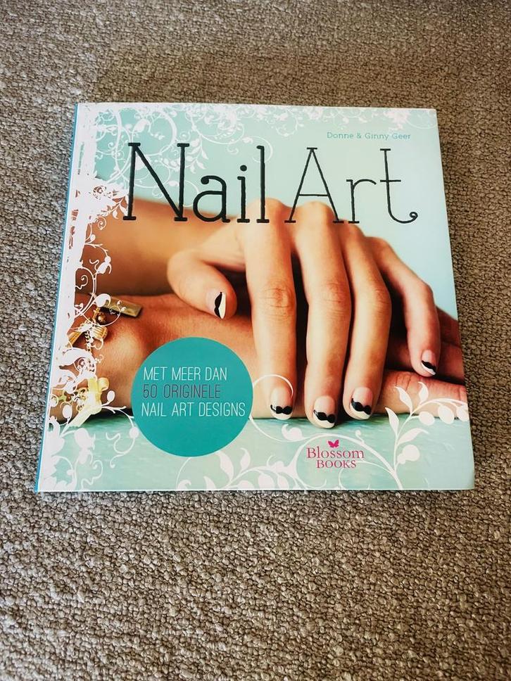 Donne Geer - Nail art, Boeken, Overige Boeken, Zo goed als nieuw, Ophalen of Verzenden