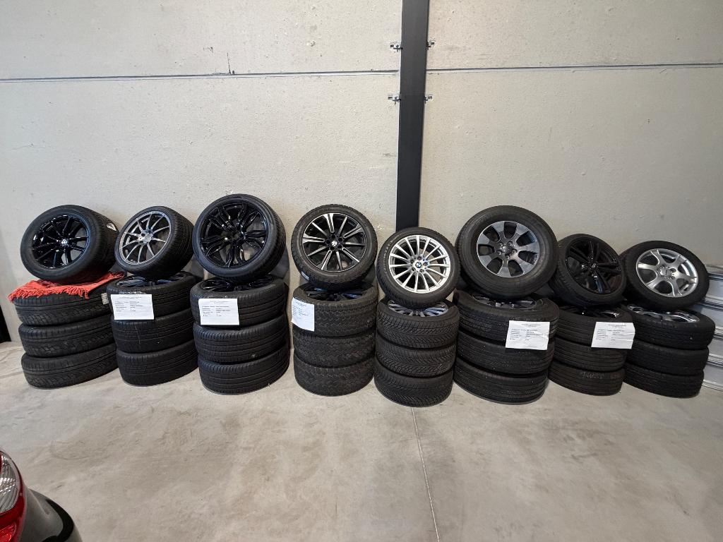 Sets velgen + banden voor bmw x5, jeep, audi, range rover, Autos : Pièces & Accessoires, Pneus & Jantes, Pneu(s), 4 Saisons, Enlèvement