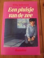 Een pluisje van de zee - Willy Spillebeen, Ophalen of Verzenden, Fictie, Willy Spillebeen, Gelezen