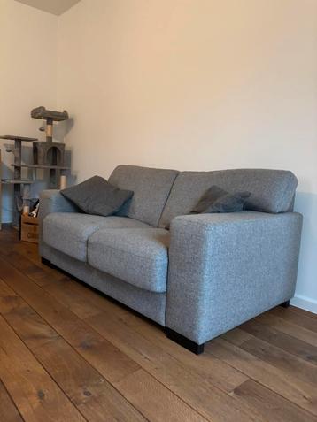 Zetel, tweezit beschikbaar voor biedingen