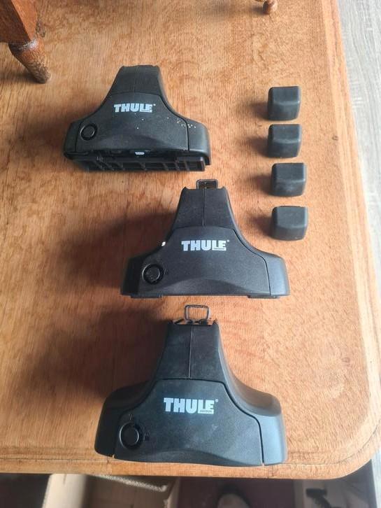 Thule montagevoeten, Auto diversen, Bagagerekken, Gebruikt, Ophalen of Verzenden