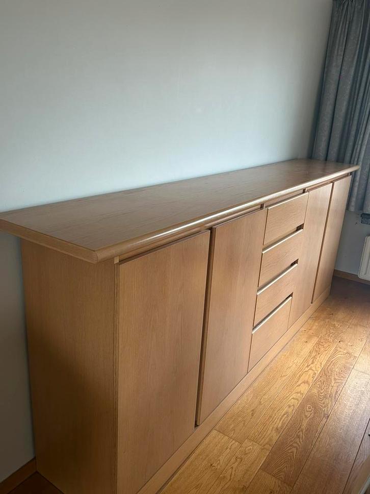 ⸻  Massieve eiken dressoir – Scandinavische stijl, Huis en Inrichting, Kasten | Dressoirs, Zo goed als nieuw, 200 cm of meer, 50 tot 75 cm