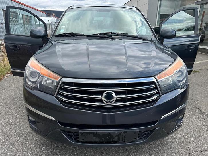 Ssangyong rodius lichte vrachtwagen 161.286km gekeurd, Auto's, Bestelwagens en Lichte vracht, Bedrijf, Te koop, ABS, Airbags, Airconditioning