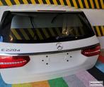 MERCEDES E W213 COMBI ACHTERKOFFERKLEP 799 WITTE PAREL, Auto-onderdelen, Ophalen of Verzenden, Gebruikt, Mercedes-Benz, Spatbord