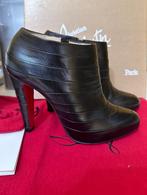 Louboutin laarsjes, maat 40, Kleding | Dames, Zwart, Lage of Enkellaarzen, Ophalen of Verzenden, Zo goed als nieuw