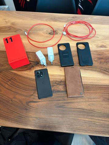 One plus 11 256 GB 16 GB RAM, batterijstatus 89% beschikbaar voor biedingen