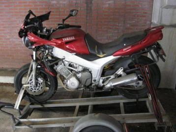 Yamaha TDM850 onderdelen beschikbaar voor biedingen