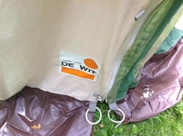 2/3 De Wit tent beschikbaar voor biedingen