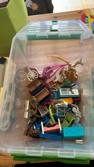 Playmobil verzameling van paarden en accessoires 