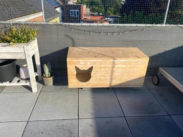 Houten kist voor kattenbak  beschikbaar voor biedingen