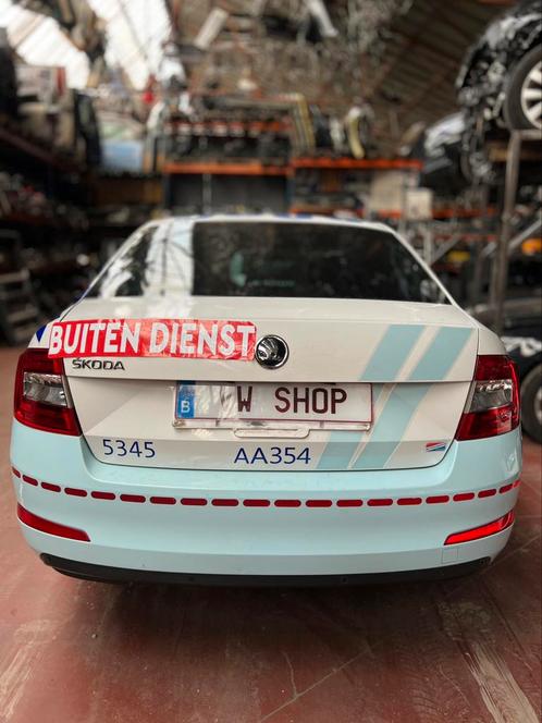 Skoda octavia berlin 5 porte 2016 pièces disponibles., Auto-onderdelen, Carrosserie, Deur, Ophalen of Verzenden