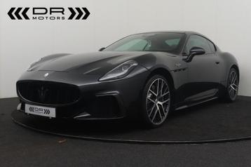 Maserati GranTurismo TROFEO 549HP 4WD 3.0V6 - ADAS PACKAGE, Auto's, Maserati, 4 zetels, Beige, USB, Zwart