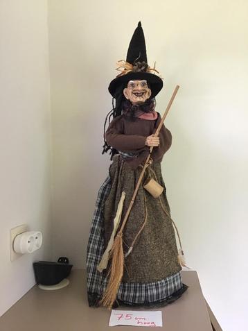 mooie Halloween heks van 75 cm hoog beschikbaar voor biedingen