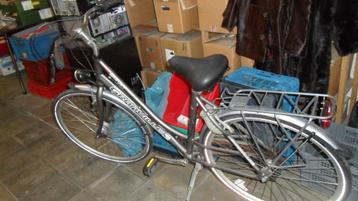 damesfiets beschikbaar voor biedingen