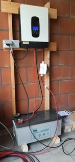 Hybride Omvormer - 12v - 10 zonnepanelen, Doe-het-zelf en Bouw, Ophalen, Gebruikt, Compleet systeem, 200 wattpiek of meer